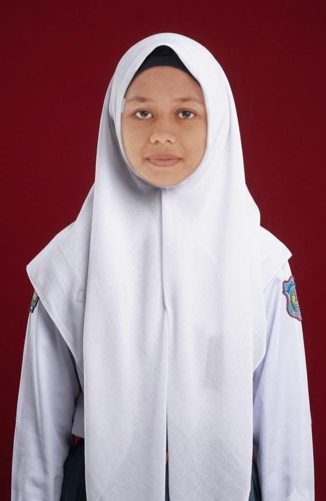 ISTI SIRAJUDIN